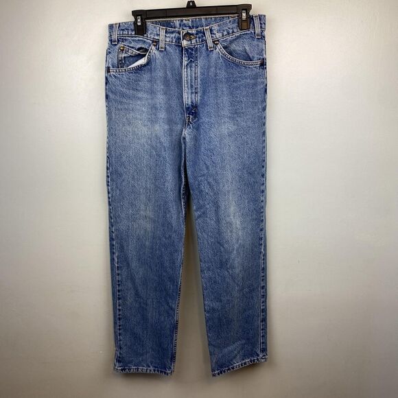 Vintage Levis 540 Relaxed Jeans Mens 33x30 Blue Denim Made USA 90s Brown Tab - Picture 1 of 13